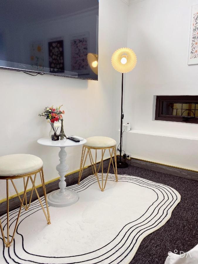 The Grand Diamond C - Modern Apartment Near Tuoi Tre Park Hanoï Extérieur photo
